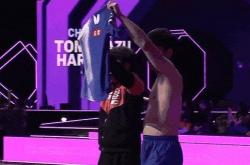 LOL赛事-英格兰队鏖战葡萄牙队，王皓扛起全队