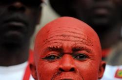 英雄联盟总决赛门票-包含非洲篮球赛事意外暂停，球迷纷纷议论的词条