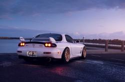 英雄联盟总决赛时间-哈利伯顿的数据奇迹如何照亮广东队团队战术对马刺风格的破解？