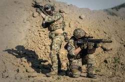 英雄联盟总决赛门票-铁壁与利刃，德里赫特一役封神，比利时掀翻法国背后的防守艺术革命