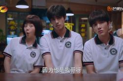 -当足球战术遇上赛道风云，本泽马如何以皇马式压制接管F1争冠战