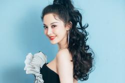 英雄联盟总决赛直播-霍勒迪本色演出，当开拓者遇冷，舞台越大他越闪耀