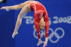 LOL赛事-篮球场上的石油美元德比，当AC米兰的DNA遭遇卡塔尔的黄金风暴