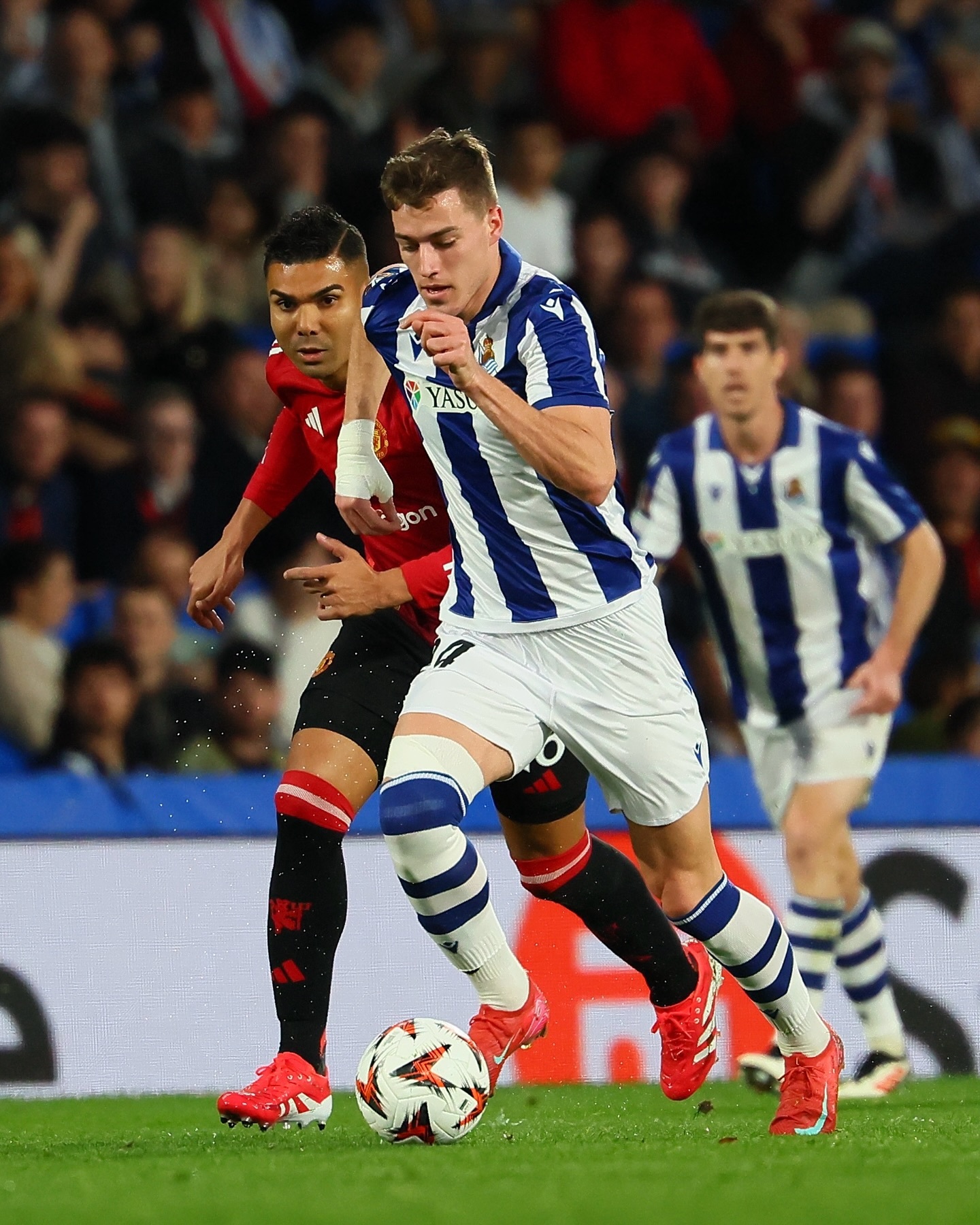 奥萨苏纳主场告捷，锁定欧战资格