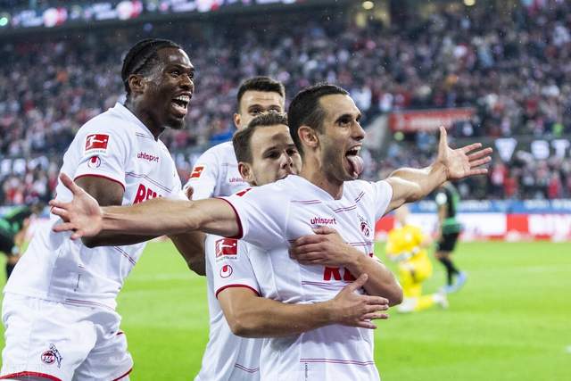 包含科隆中场球员传球精准，组织进攻的词条