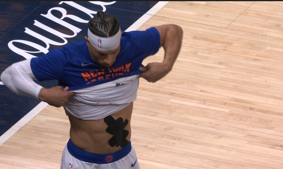 包含尼克斯主场输球，球队内部矛盾加剧的词条