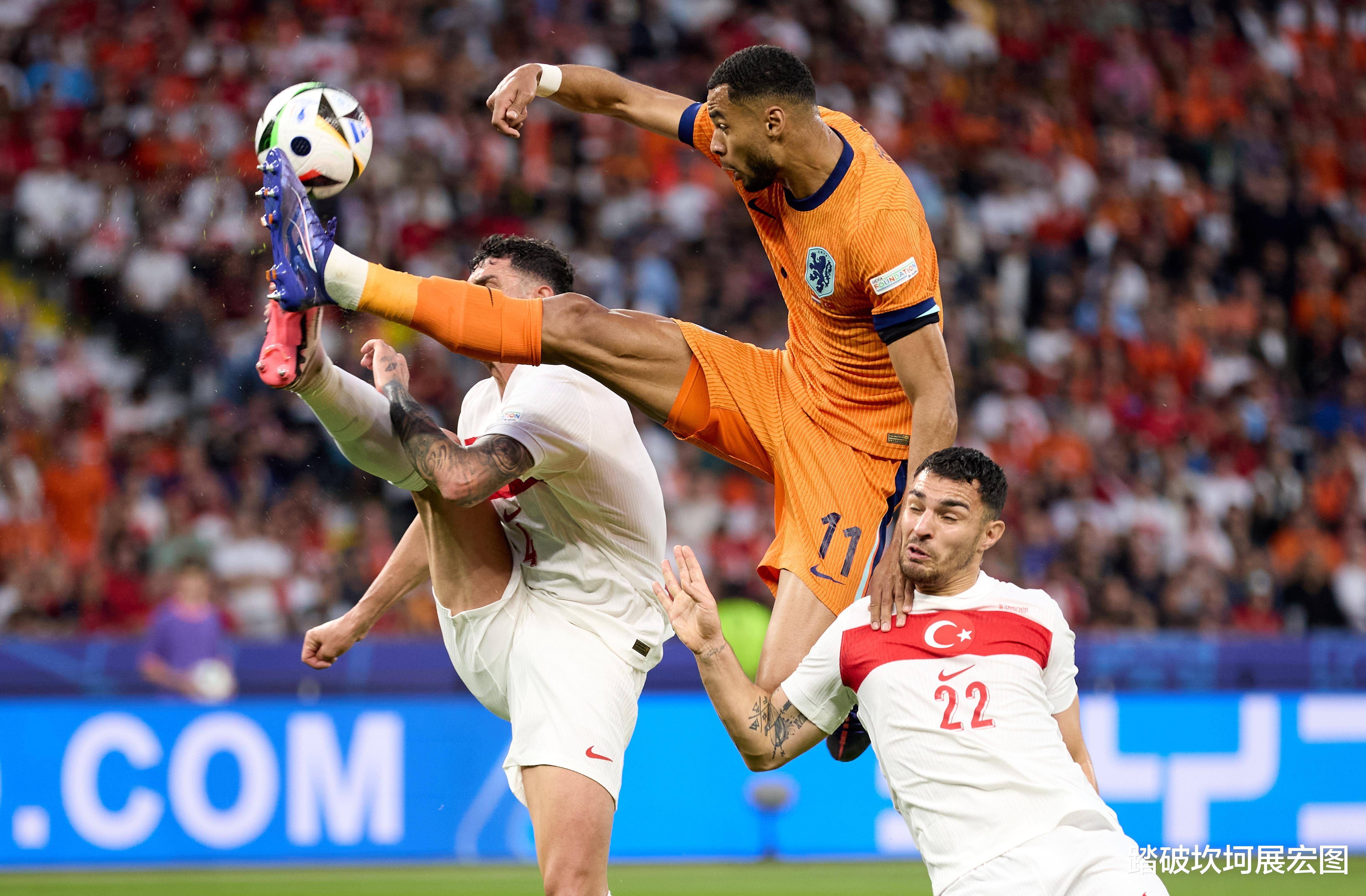 关于荷兰国家队欣喜迎来胜利,士气高涨,备战下一场比赛的信息 关于荷兰国家队欣喜迎来胜利,士气高涨,备战下一场比赛的信息