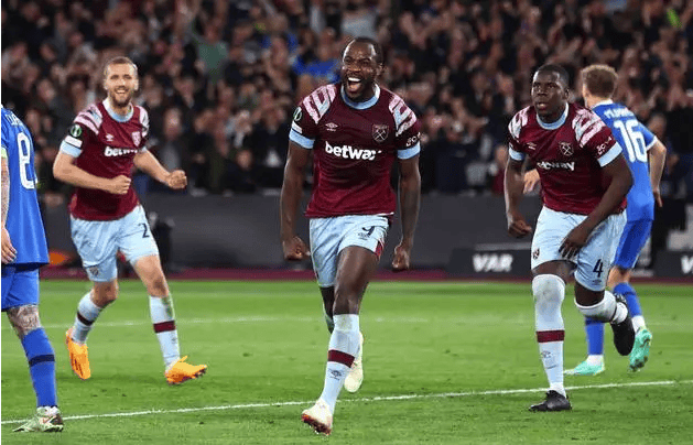 包含西汉姆联主场逼平托特纳姆热刺，表现出色的词条