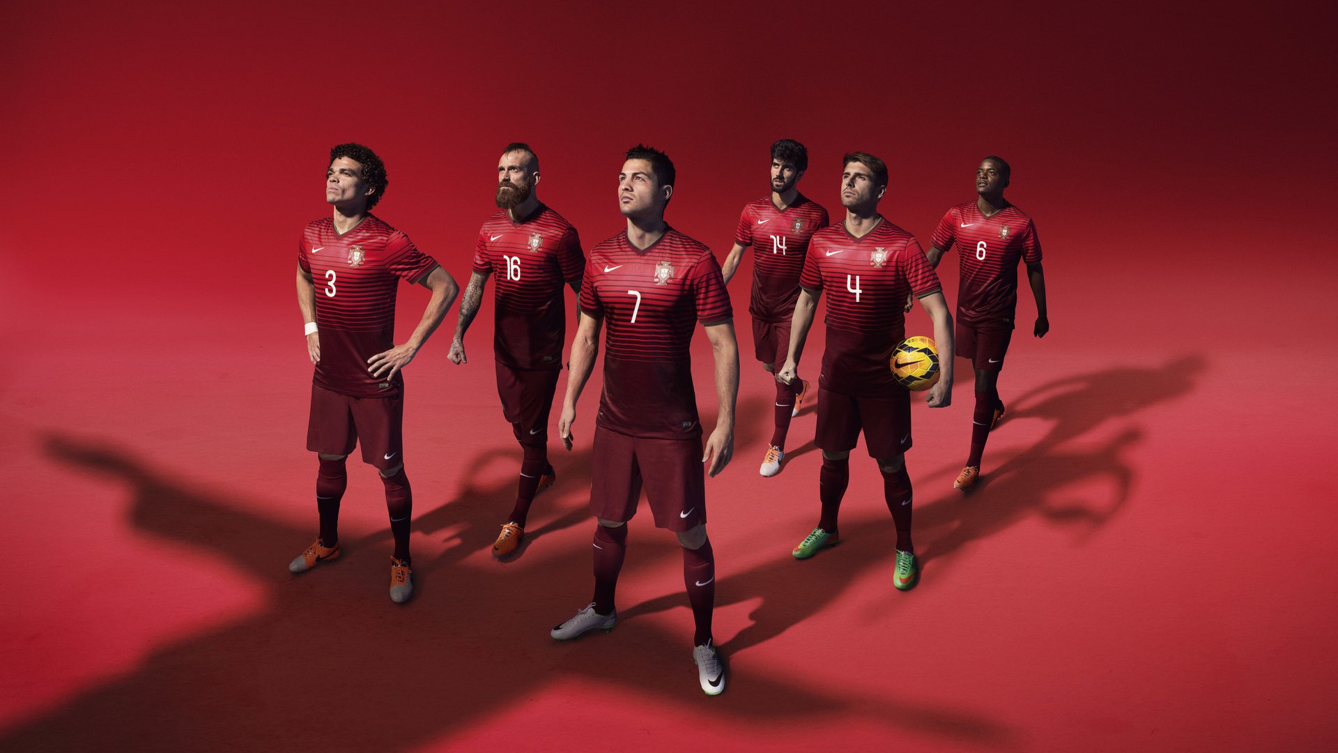 世界杯破壁之战，三笘薰一己之力撕裂防线，波兰铁血决胜挪威风暴